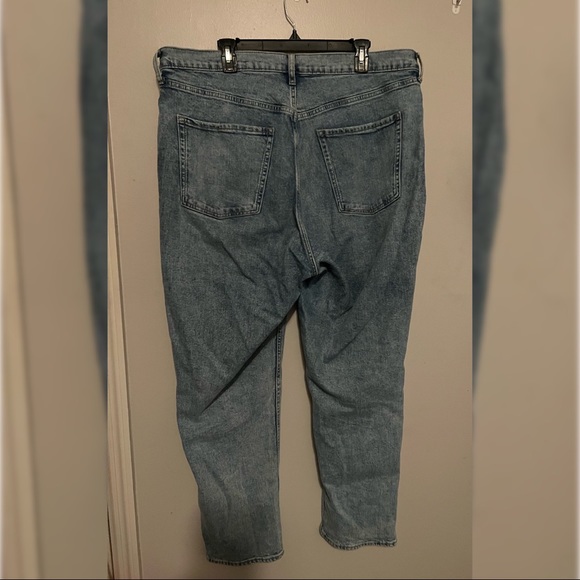 Old Navy | Extra High Rise Sky High Straight Jeans | 18 Tall - Picture 2 of 10